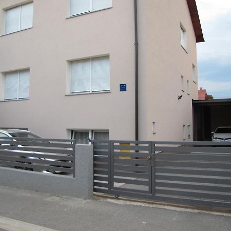 Zagreb Apartmani Santana Zewnętrze zdjęcie